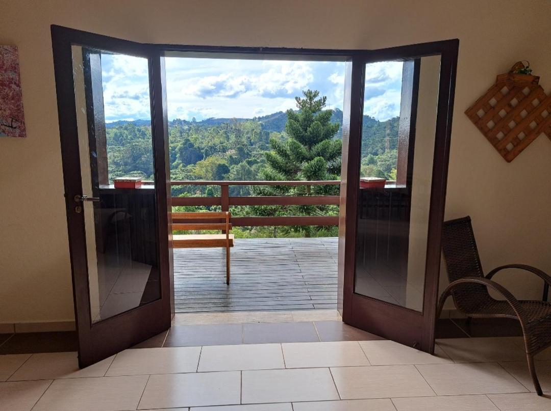 Вилла Casa Sossego Na Montanha Кампус-ду-Жордау Экстерьер фото